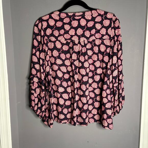 Maeve Pink and Purple Floral Print Pleated Front V Neck Blouse Size Small - Picture 6 of 7